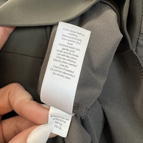 Athleta Sutton Jogger Pants Green Women's 8P Lightweight Cargo Pockets - Picture 5 of 9